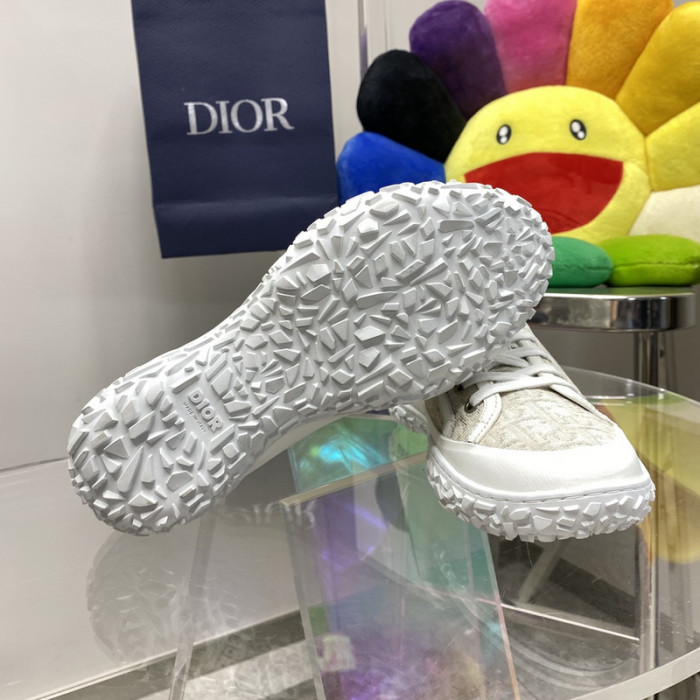 D10R SNEAKER