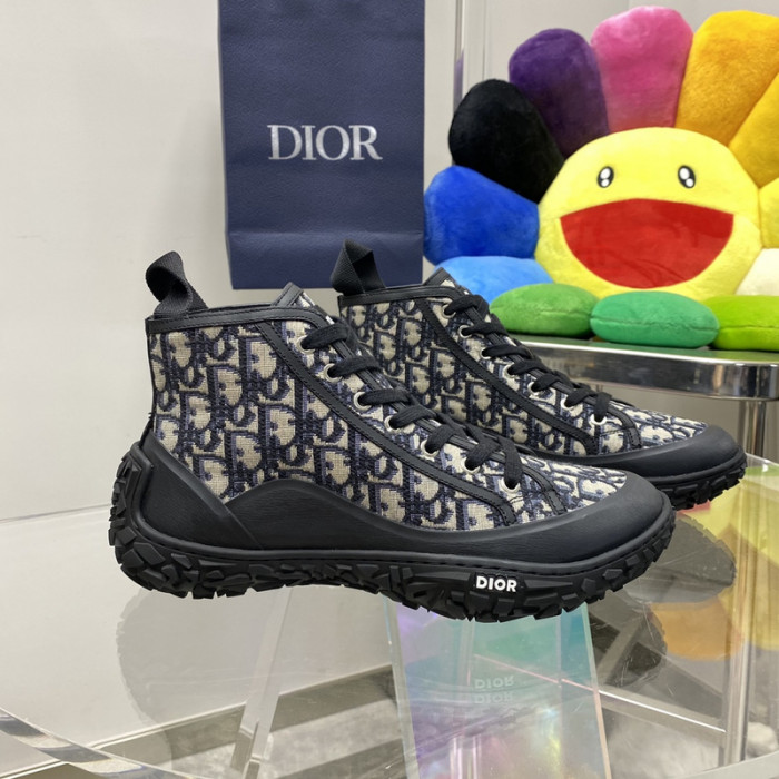 D10R SNEAKER