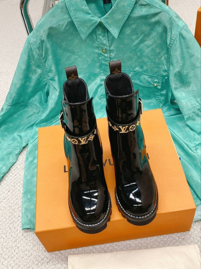 lou1su1tt Boots