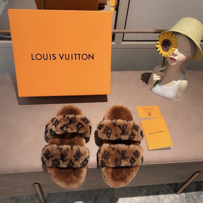 Lou1su1tt slides