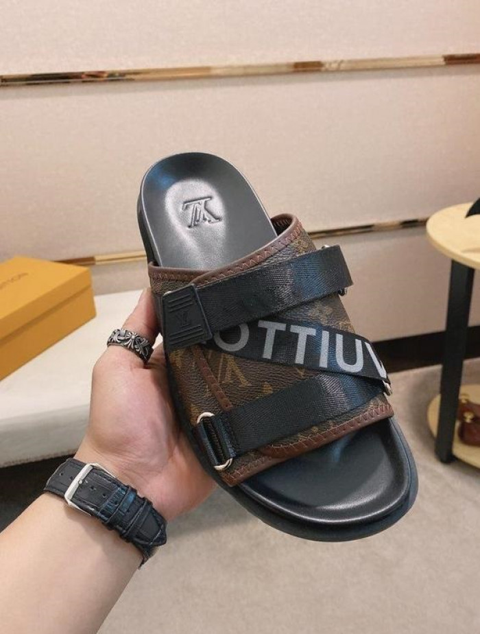 Lou1su1tt slides