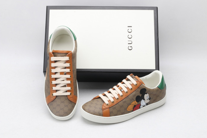 Gu66 Ace Embroidered Low-Top Sneaker