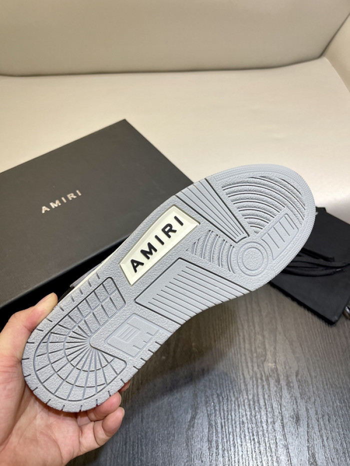 AM1R1 Skel Top Low