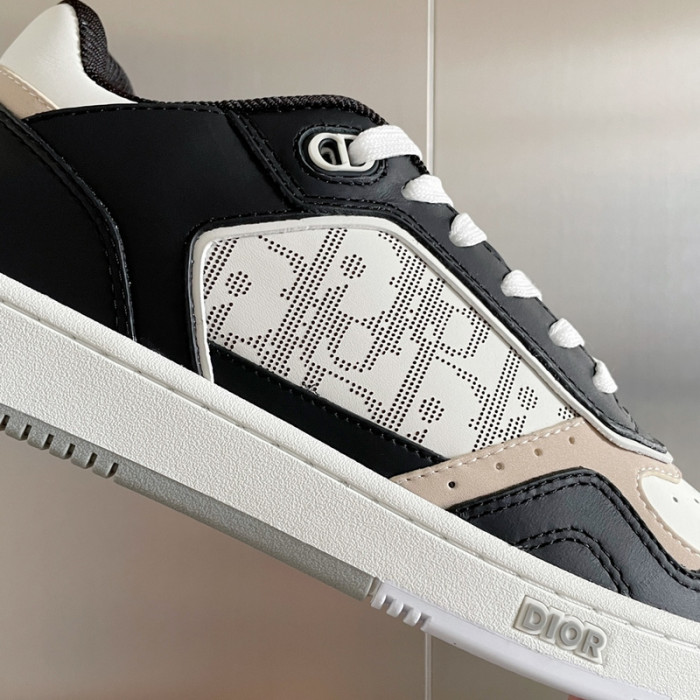 D10R B27 Sneaker