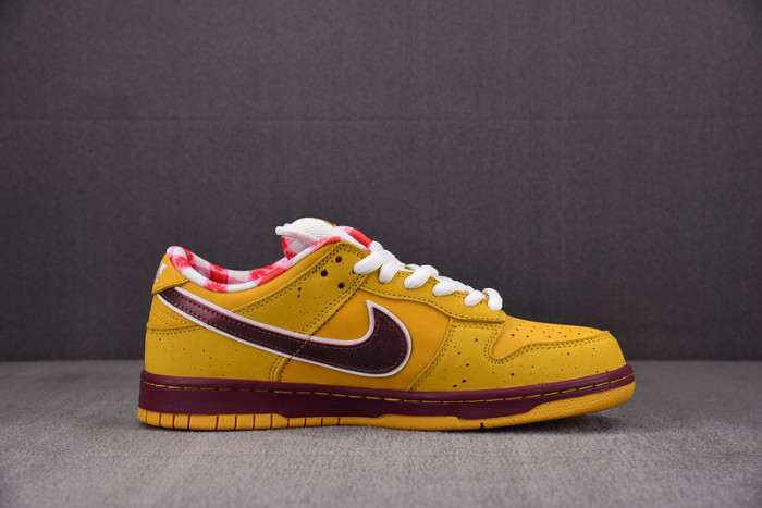Nike SB Dunk Low Yellow Lobster Men