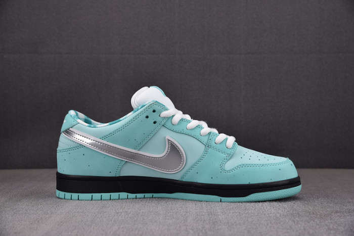 nike T*f*ny sb dunk low lobster bv1310-402