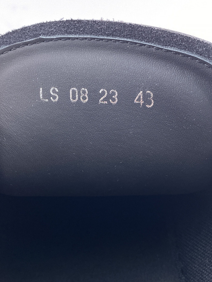 D10R B33 Sneaker