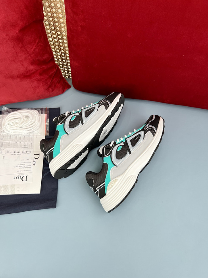 D10R B30 SNEAKER