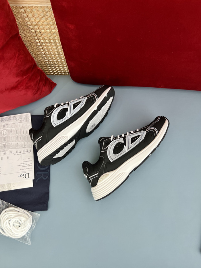D10R B30 SNEAKER