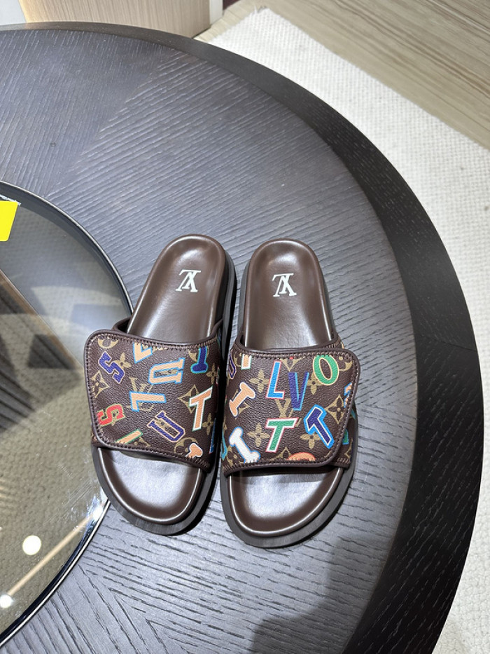 Lou1su1tt slides
