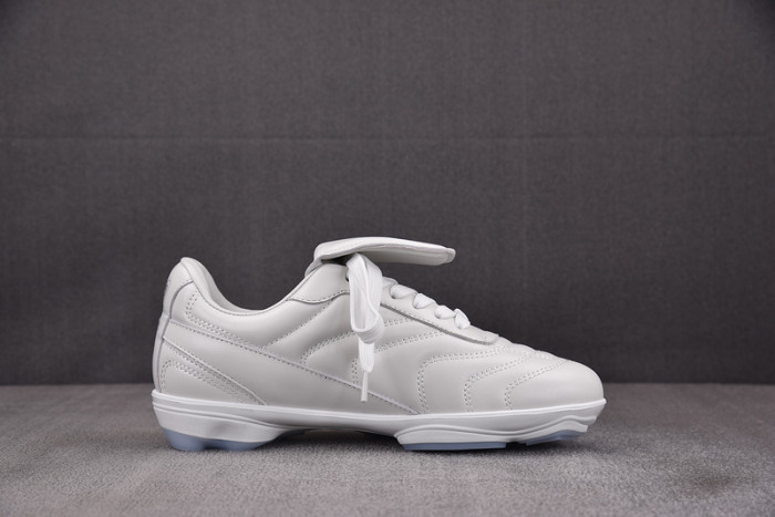 Lou1su1tt Footprint Soccer White Grey