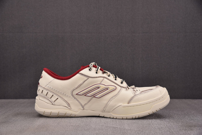 BLCG Hamptons Worn-out Sneaker 841765 WCURS 9960