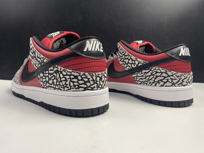 nike dunk sb low S*p*e red cement (2012) 313170-600