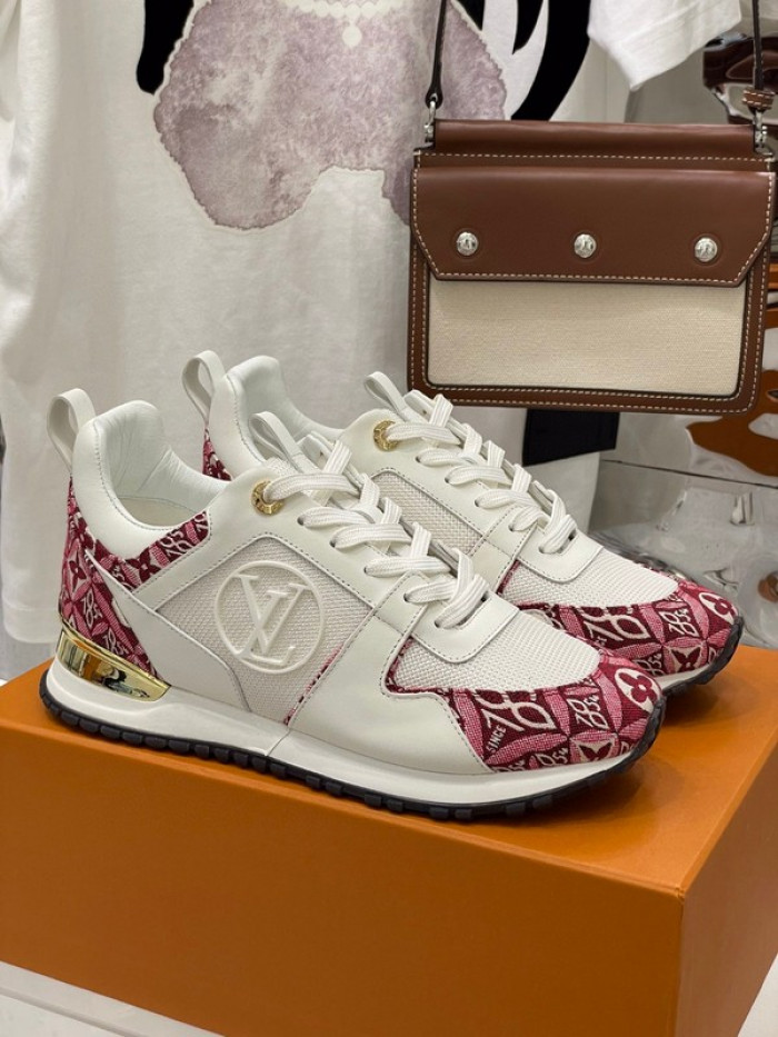 lou1su1tt Run Away Sneaker