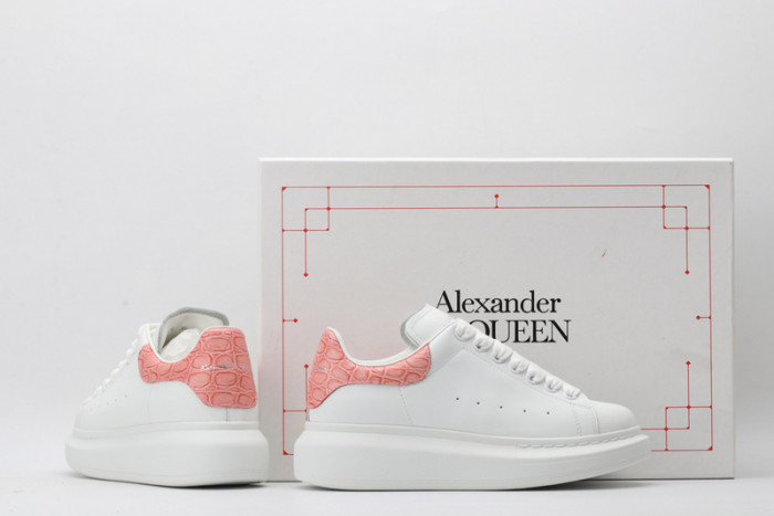 MQ Sneakers