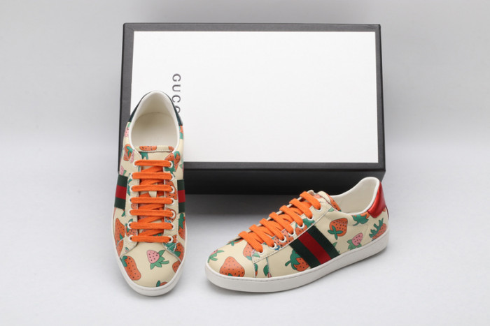 Gu66 Ace Embroidered Low-Top Sneaker