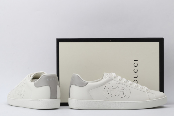 Gu66 Ace Embroidered Low-Top Sneaker