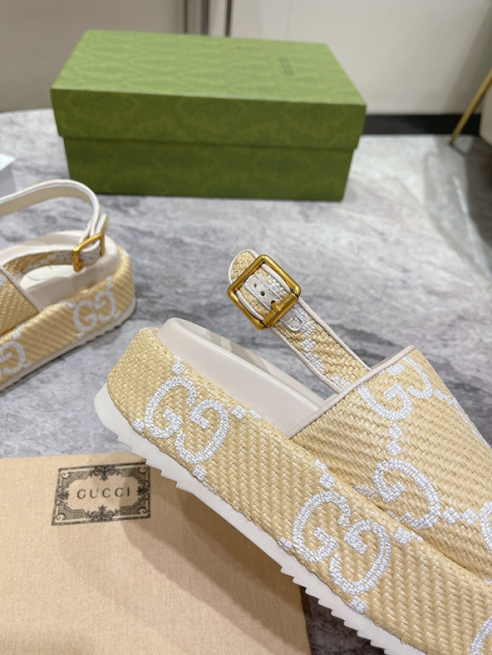 Gu66 SLIPPERS