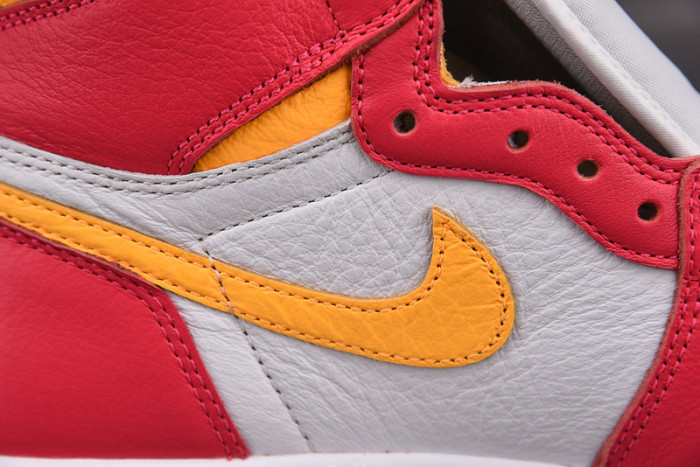 AIR Jordan 1 Retro High OG Light Fusion Red 555088-603