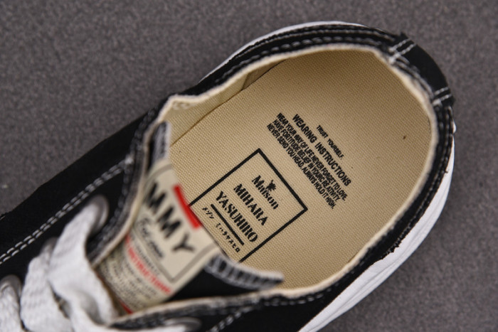 MAISON MIHARA YASUHIRO SNEAKER