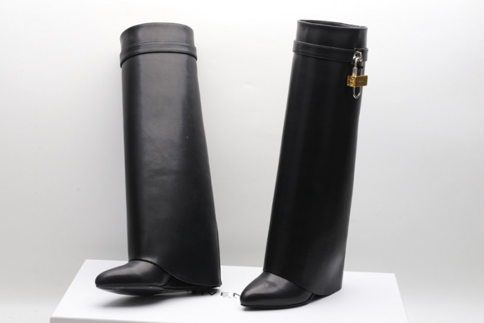 G1VENCHY BOOTS