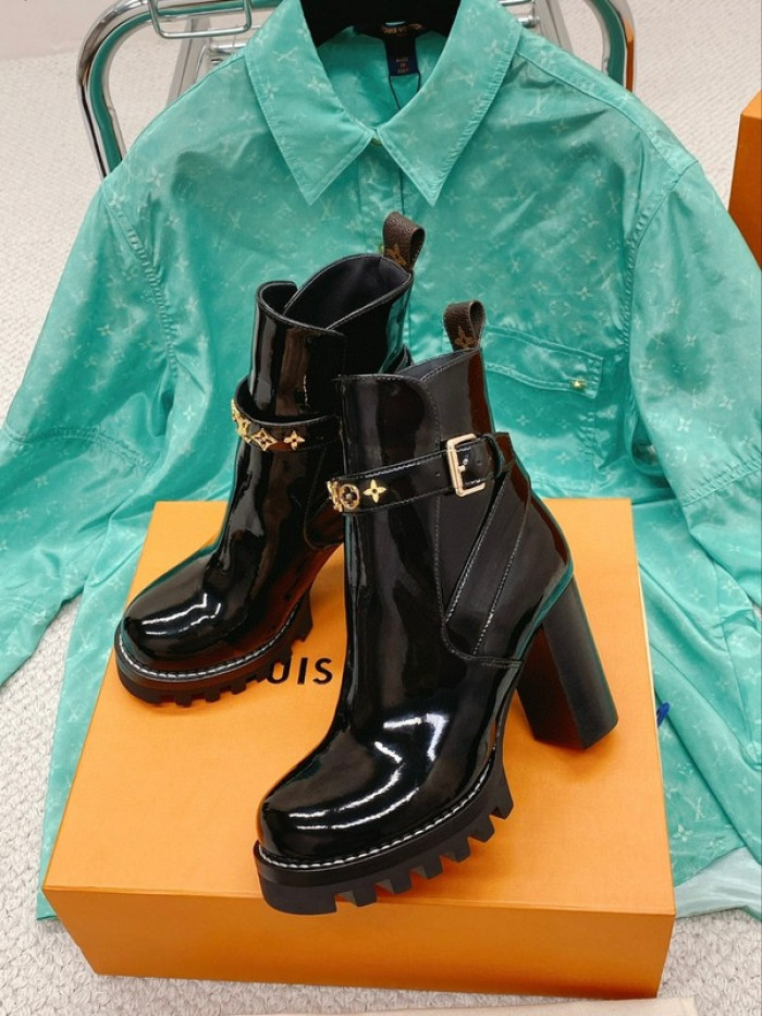 lou1su1tt Boots