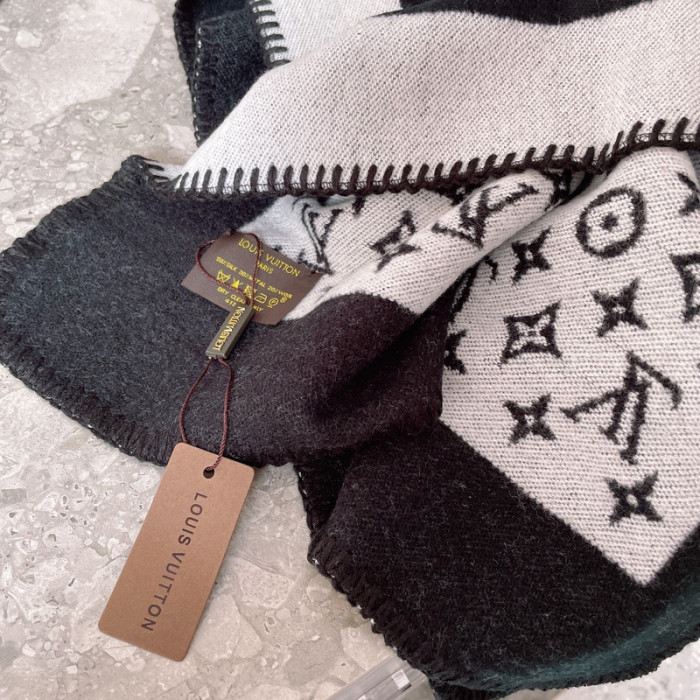 D10R SCARF