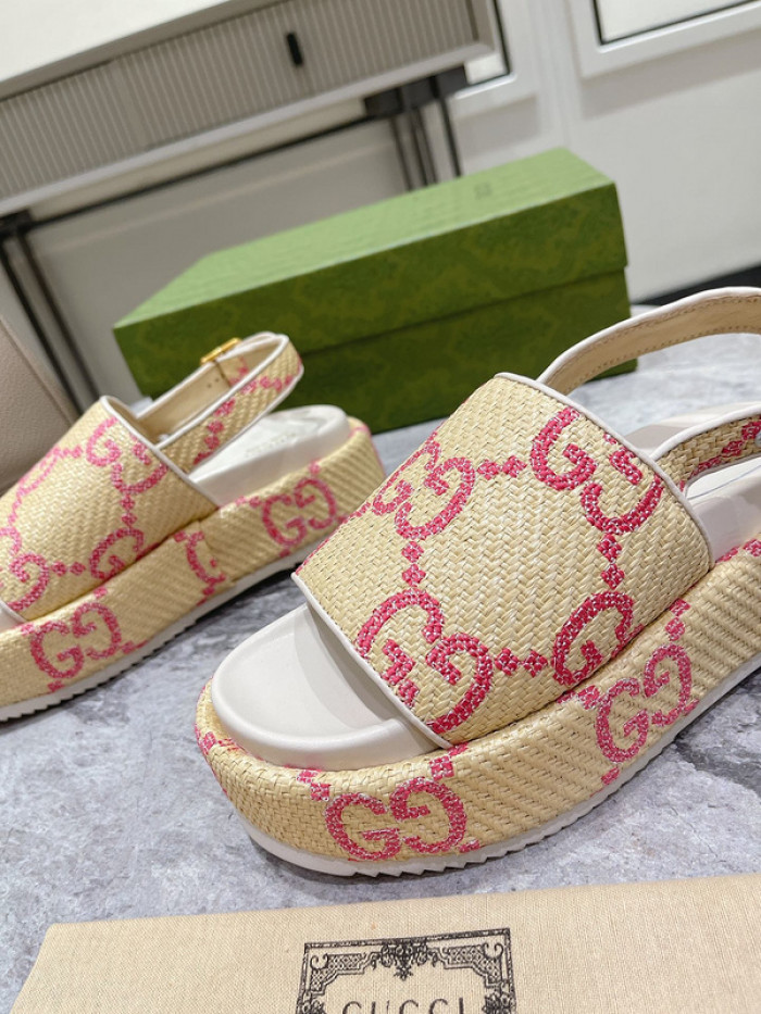 Gu66 SLIPPERS