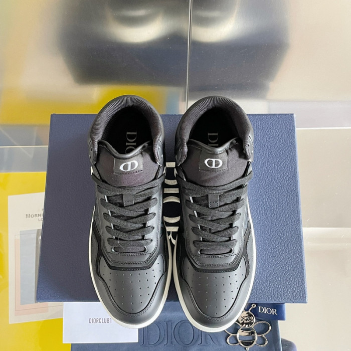 D10R B27 Sneaker