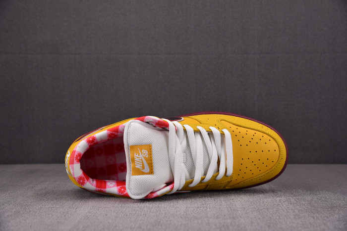 Nike SB Dunk Low Yellow Lobster Men