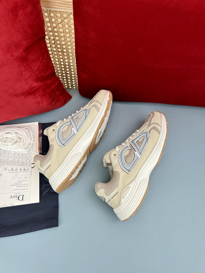 D10R B30 SNEAKER