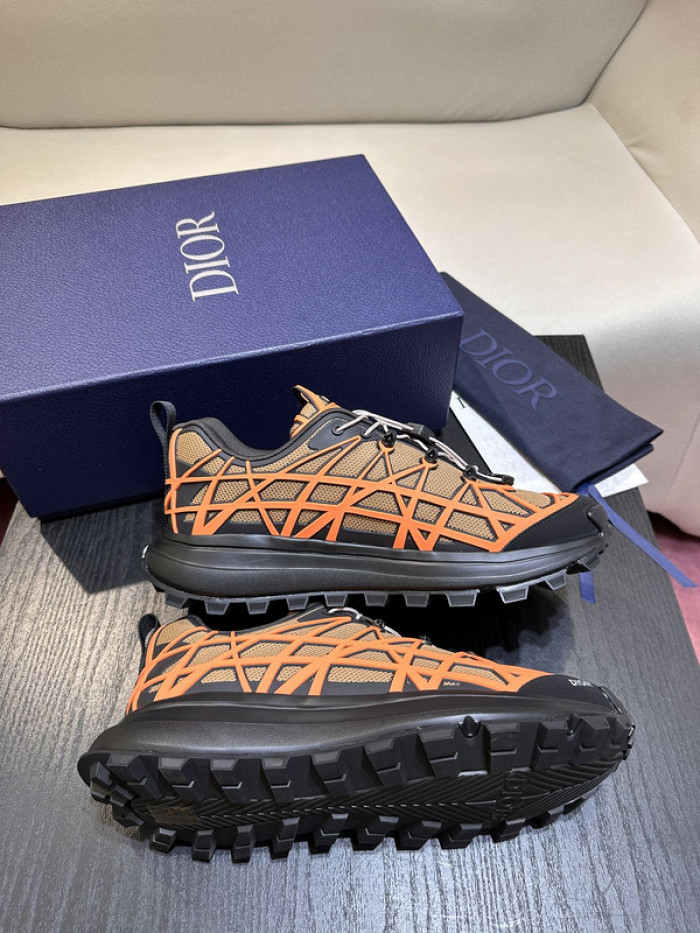 D10R B31 Runner Beige Orange