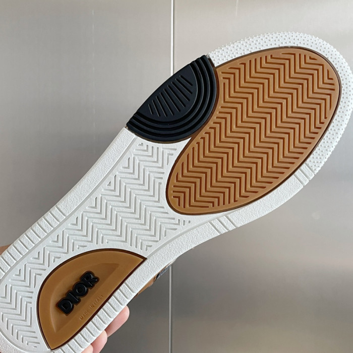 D10R B27 Sneaker
