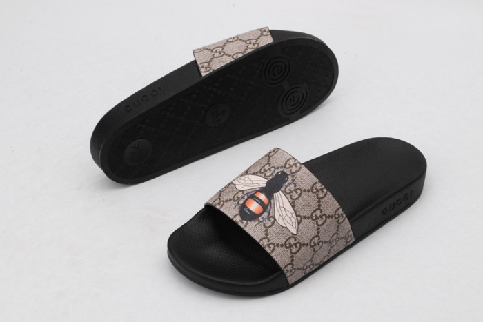 Gu66 SLIPPERS