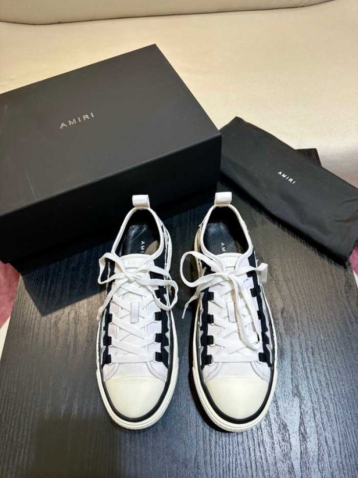 AM1R1 Skel Top Low
