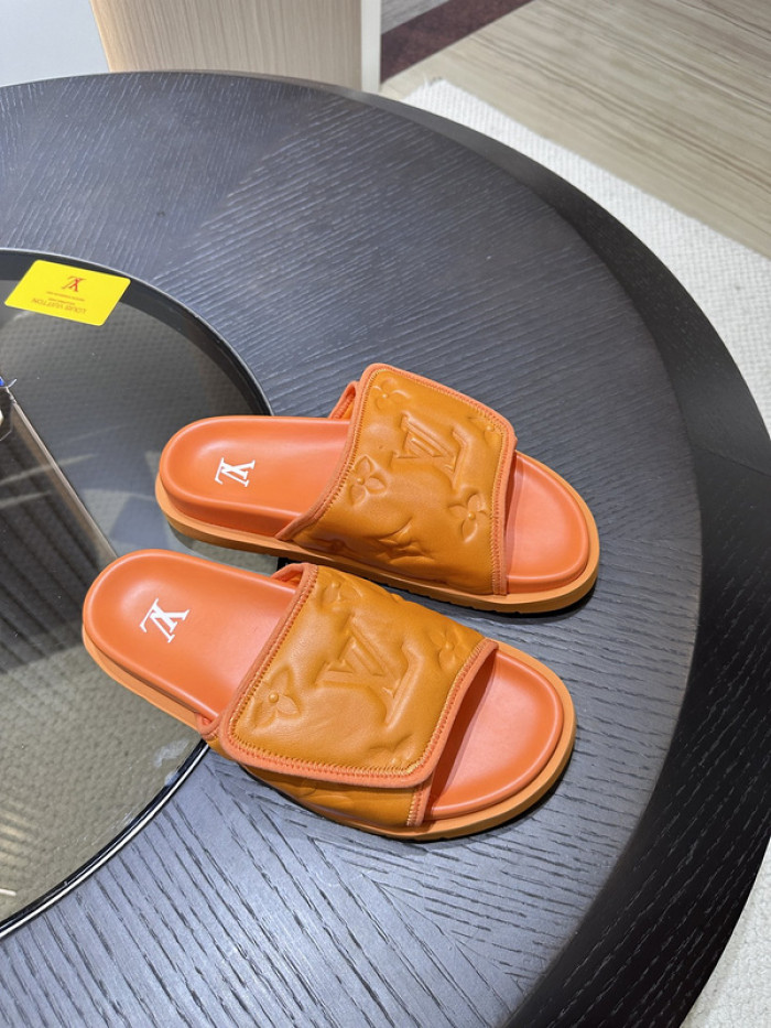 Lou1su1tt slides