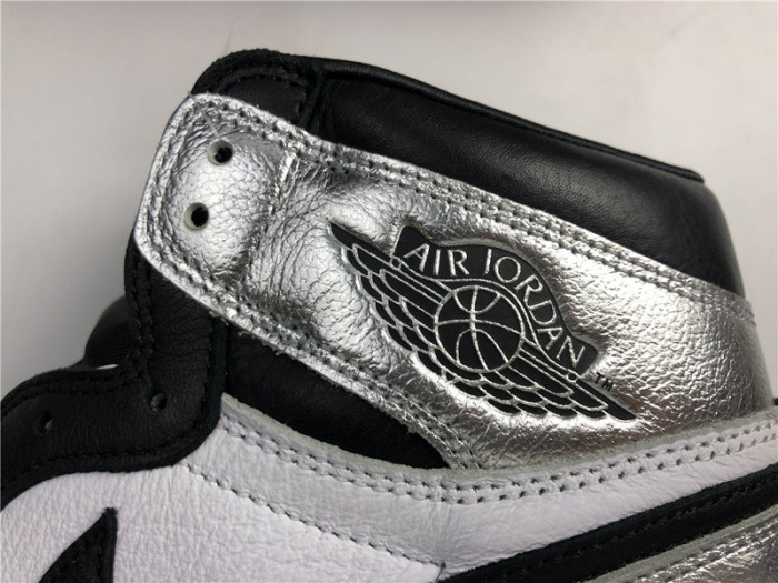 Air Jordan 1 High OG WMNS “Silver Toe” CD0461-001