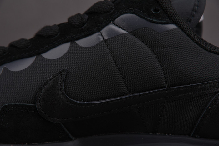 Nike Vaporwaffle Sacai Black Gum DD1875-001