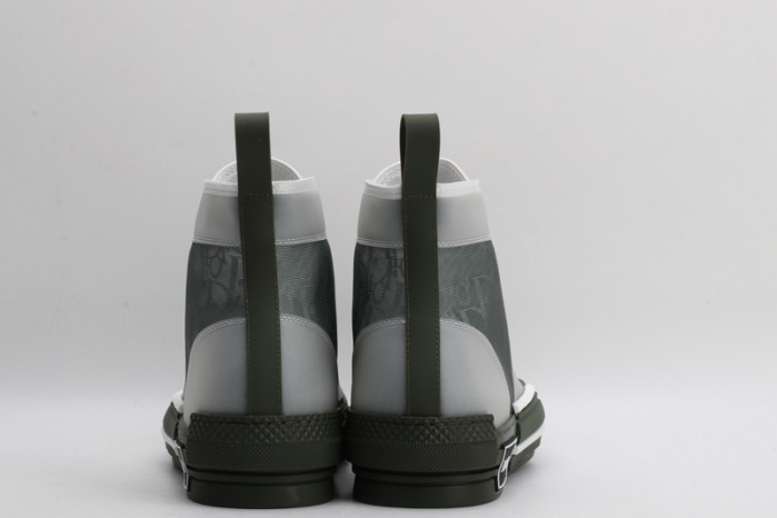 D10R B23 Oblique High Top Sneaker