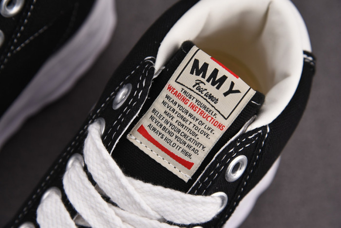 MAISON MIHARA YASUHIRO SNEAKER