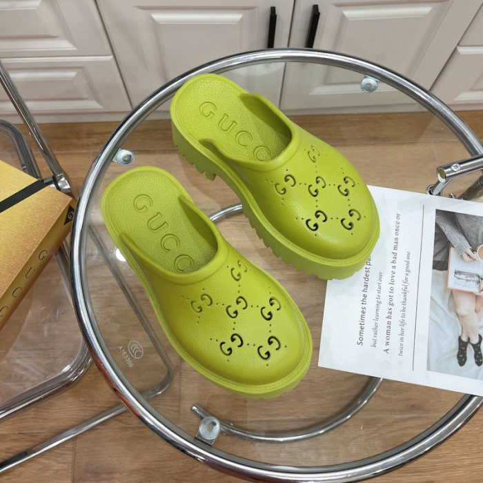 Gu66 SLIPPERS