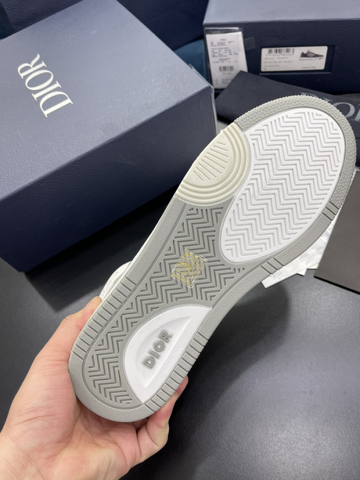 D10R B27 Sneaker