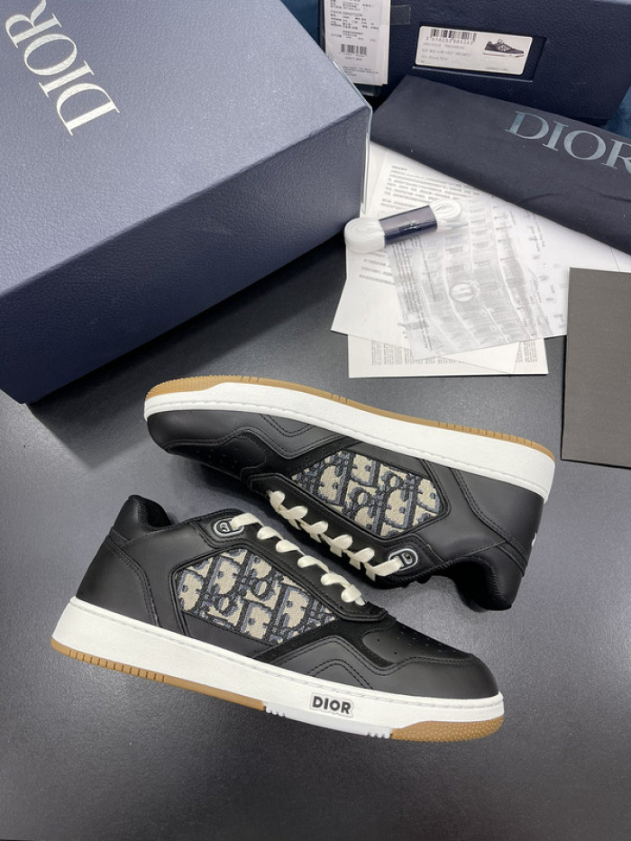 D10R B27 Sneaker