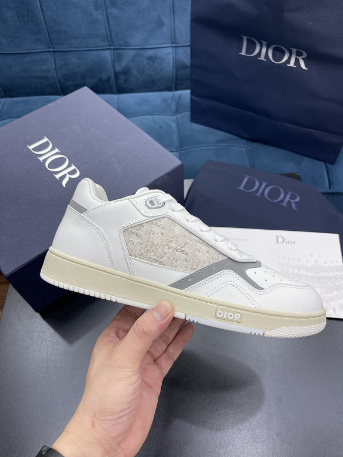 D10R B27 Sneaker