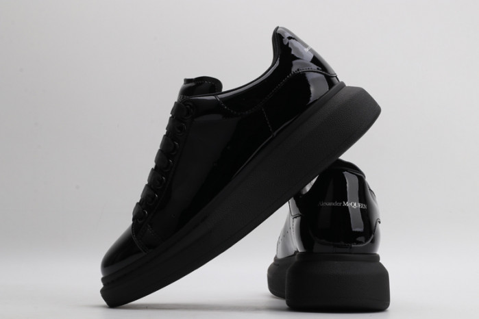MQ Sneakers