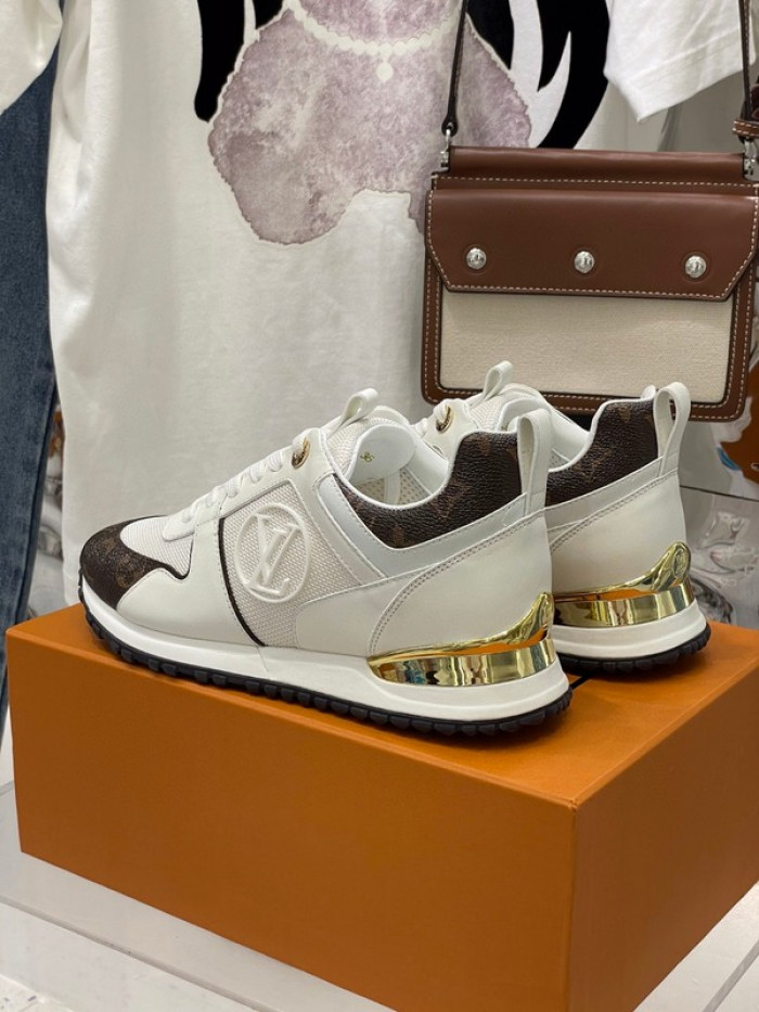 lou1su1tt Run Away Sneaker