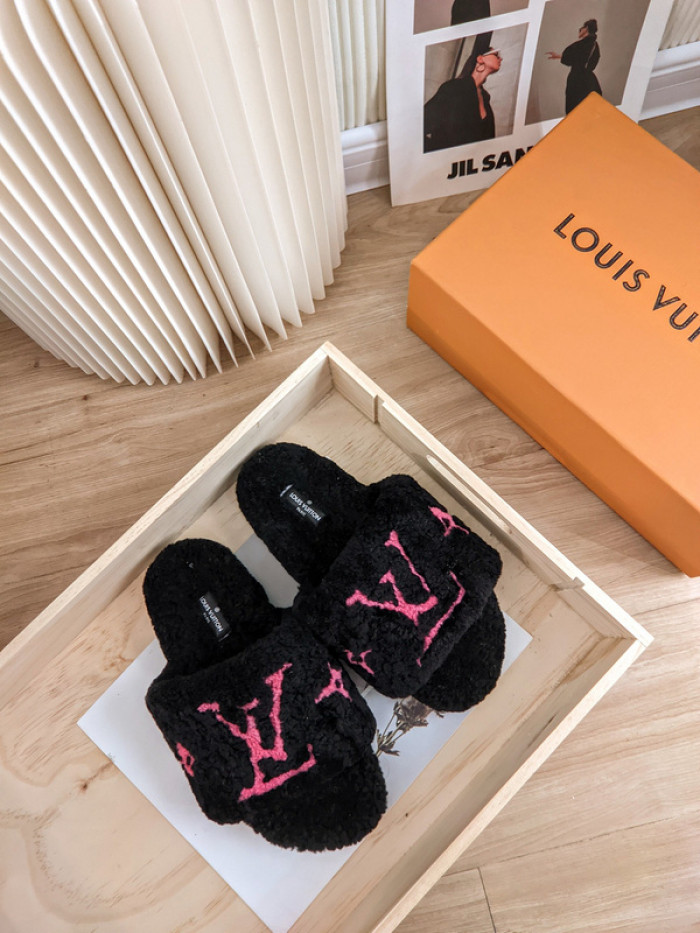 Lou1su1tt slides