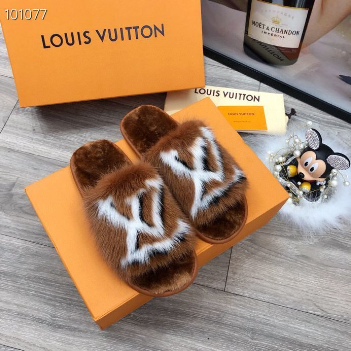 Lou1su1tt slides