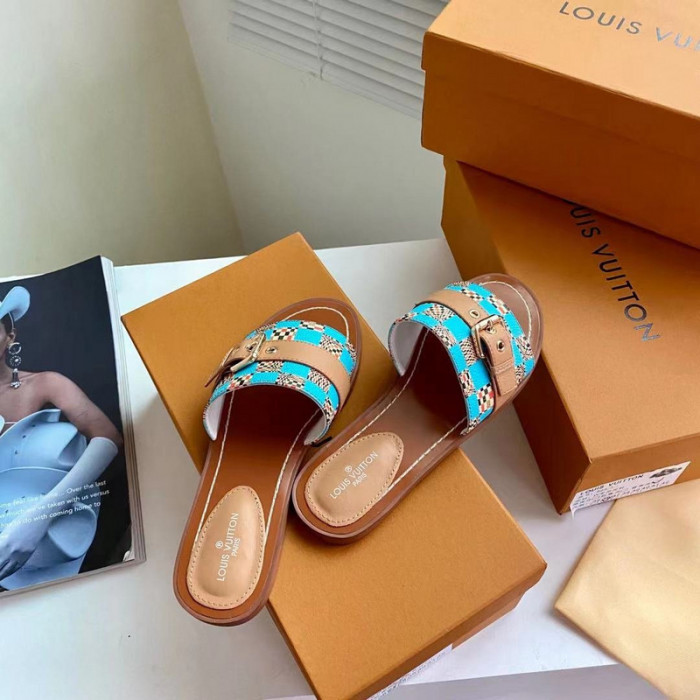 Lou1su1tt slides