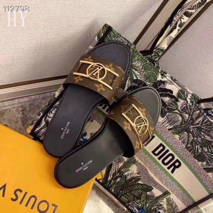 Lou1su1tt slides